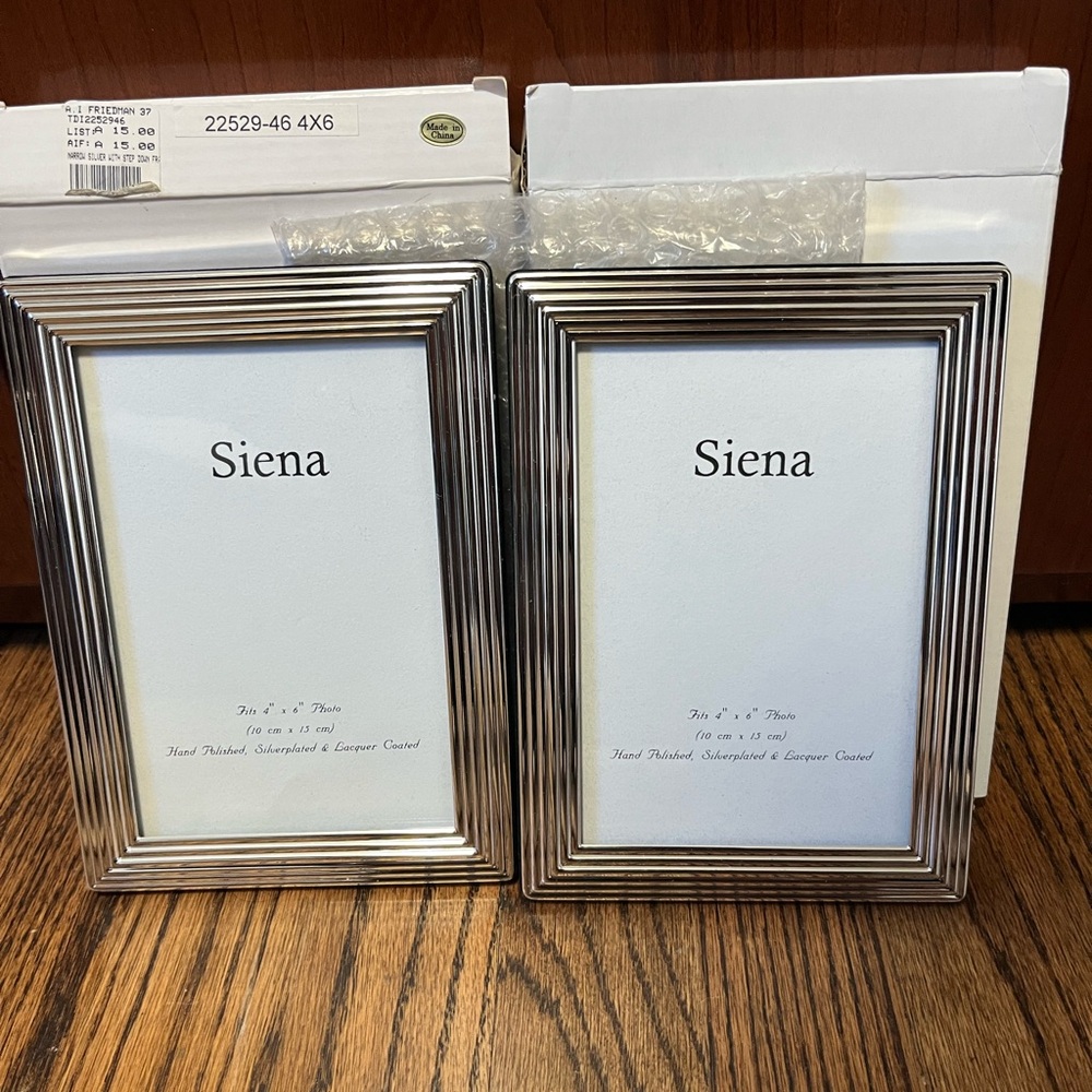 New Silver Photo Frame Set